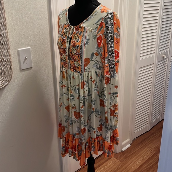 PATRONS OF PEACE Floral Boho Dress - Picture 5 of 7